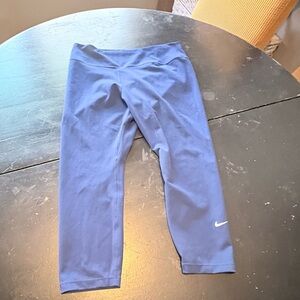 Nike woman’s Dri-Fit Royal Blue Capri Leggings